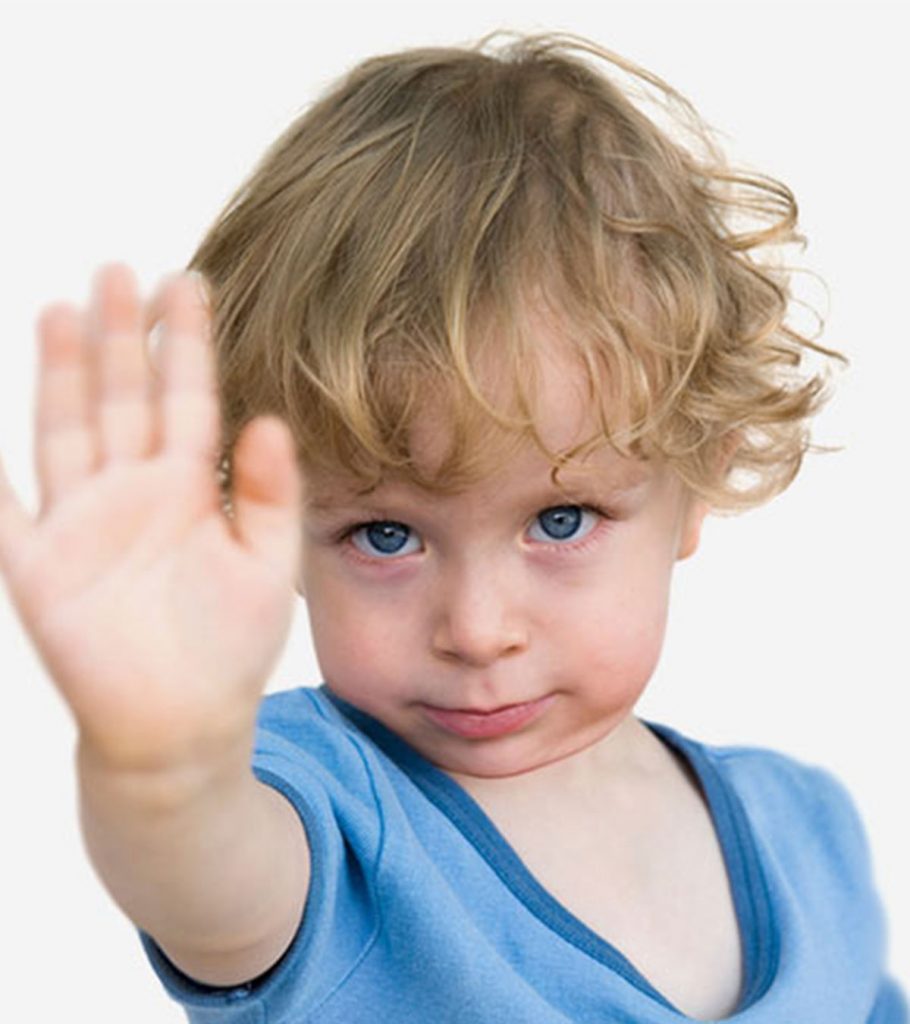 11 Effective Tips To Deal With A Defiant Toddler